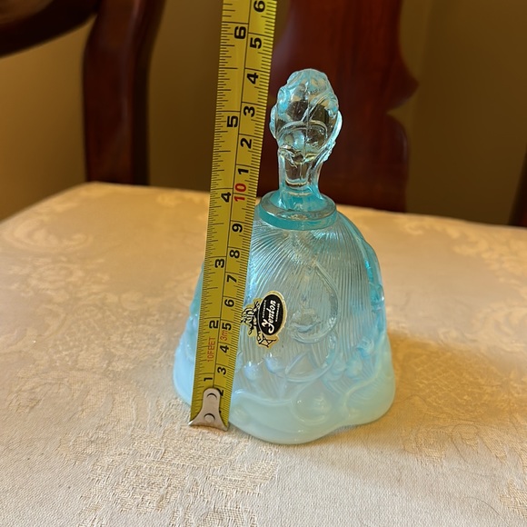Vintage Fenton Lily of the Valley Blue Opalescent glass bell, original sticker - Picture 7 of 7